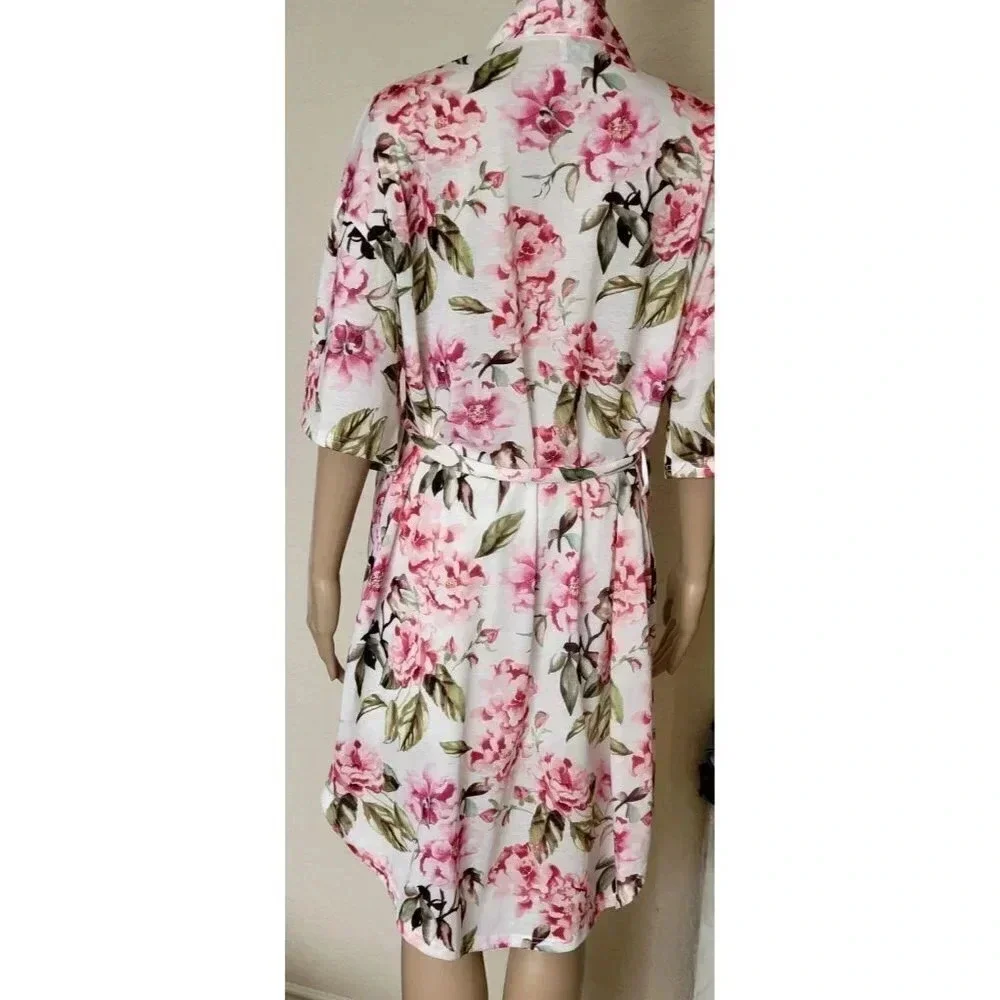 Show Me Your Mumu Robe Women's OS (One Size) Short Light Weight Floral Robe